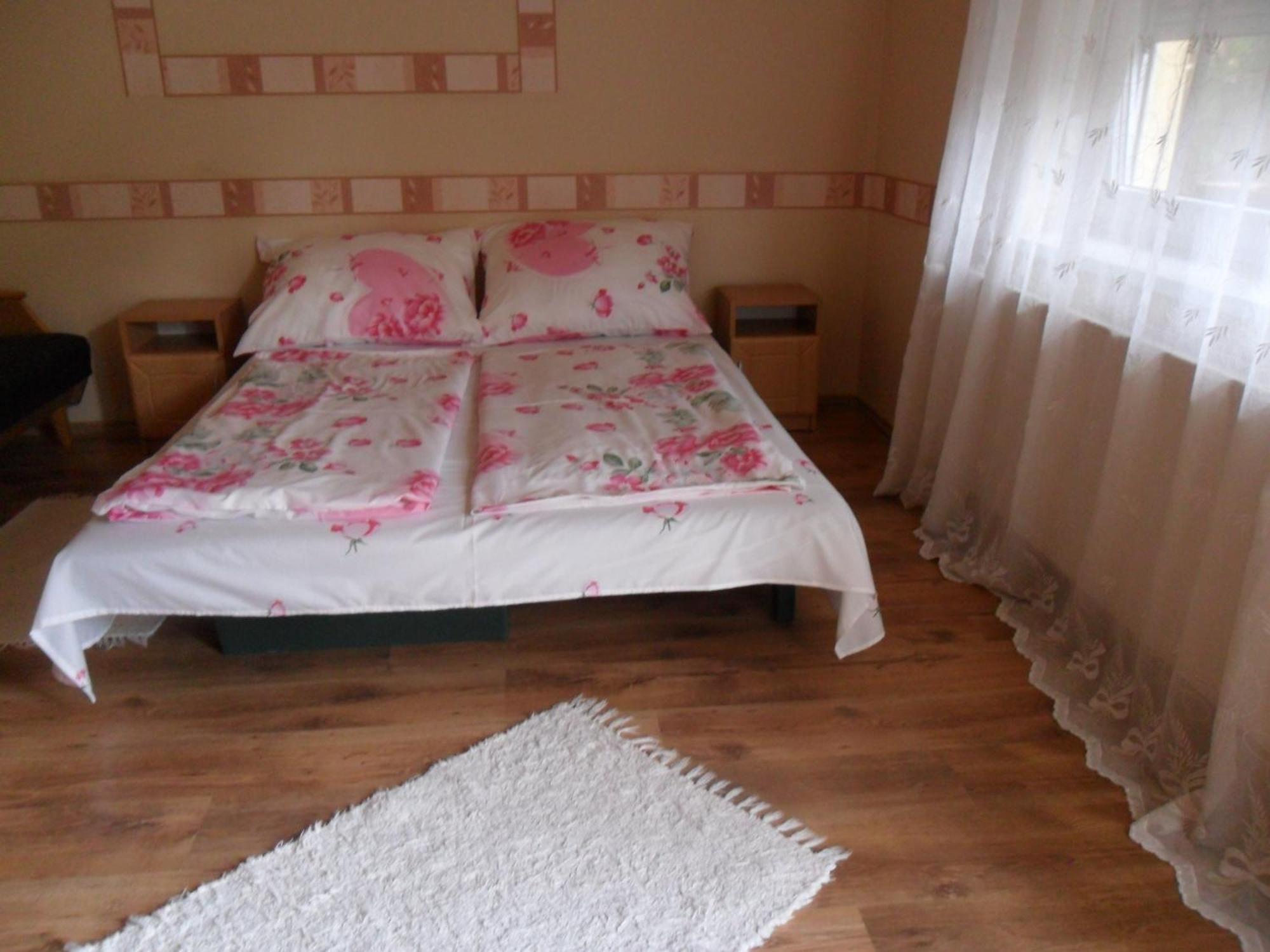 Emese Apartman Hajdúszoboszló Εξωτερικό φωτογραφία