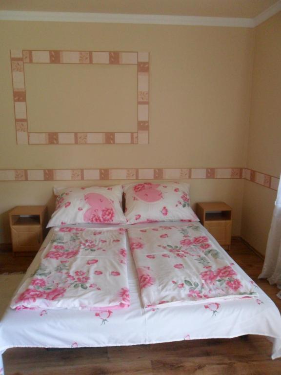 Emese Apartman Hajdúszoboszló Δωμάτιο φωτογραφία
