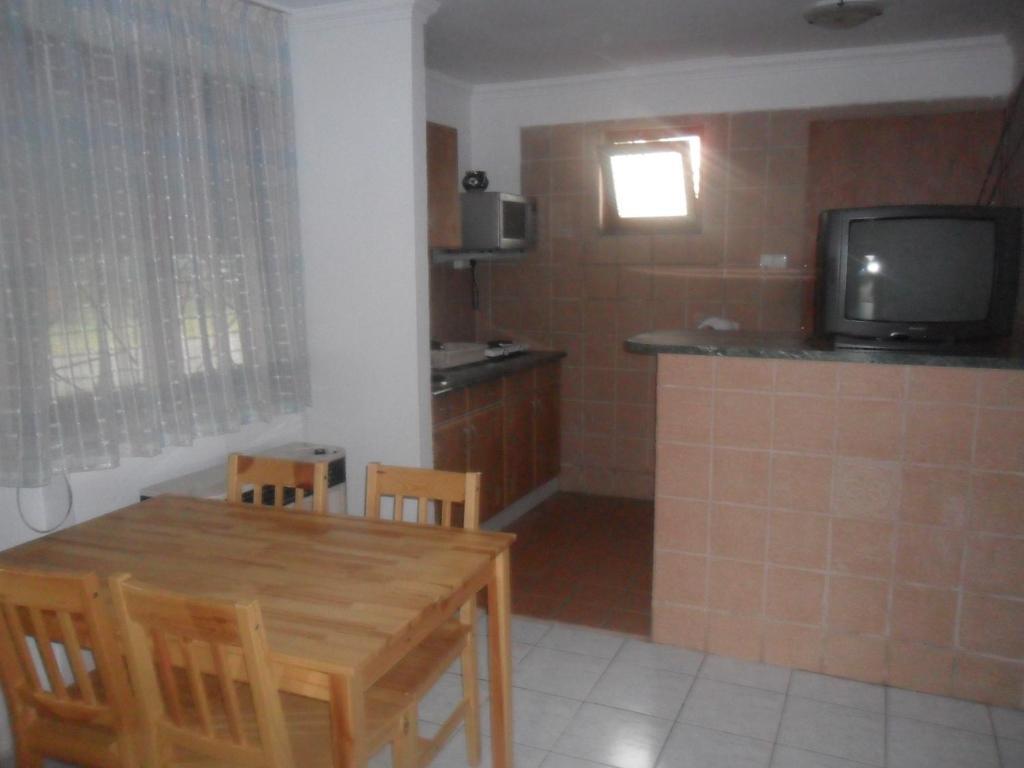 Emese Apartman Hajdúszoboszló Δωμάτιο φωτογραφία